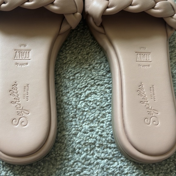 Seychelles® Bellissima Slides - Picture 2 of 5